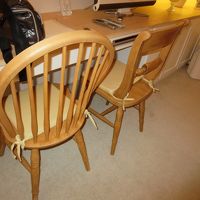 ぬくもりを感じる木の椅子