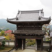 大きな真っ白いねはん仏さまがいらっしゃるお寺♪