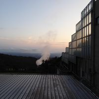 湯けむりの向こうに夕焼け