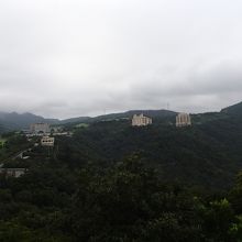 広大な敷地に建物が点在する「グランドエクシブ鳴門」