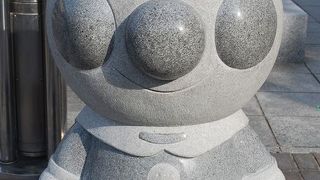 アンパンマンキャラクターの石像が可愛い☆