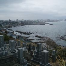 墓から見た函館の景色