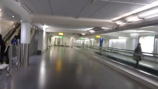 ヴァージン・アトランティック航空は、ヒースローのターミナル３に到着