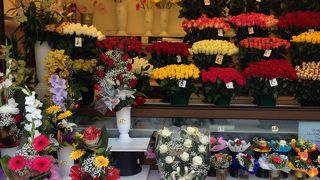 お花屋さんがとてもきれい