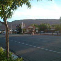 モーテル前の国道