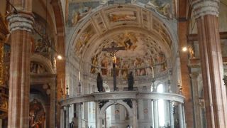 壁に描かれた絵が見事