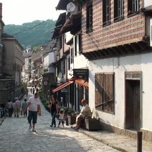 伝統的な職人街が続く