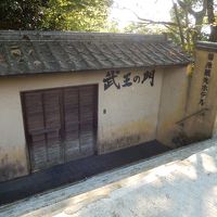 東館から菊池公園に出ることが出来ます