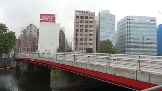 みなとみらいへ続く橋