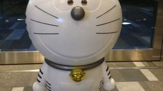 なんてことないオフィスビル？