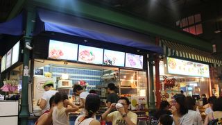 ショッピングモールでチキンライス