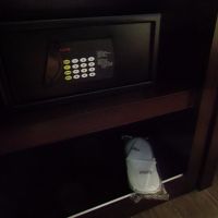 金庫とスリッパ付き