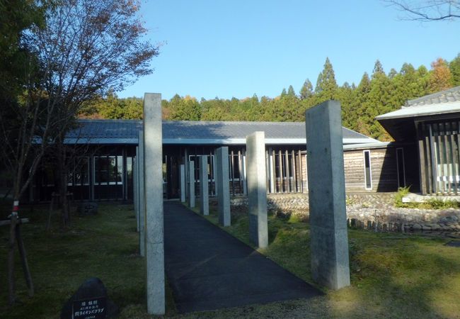 円空仏が３０体展示されています