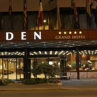 本館のフロント