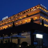 湖畔の一等地を占めるホテルの別館