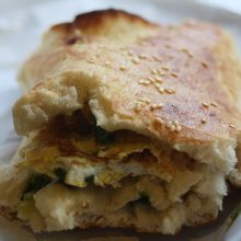 厚餅蛋夾油條（ホウビンダンジャーヨウテャオ）