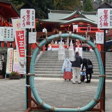 知恵の輪くぐりがあります