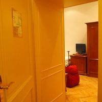 扉が二重になっています