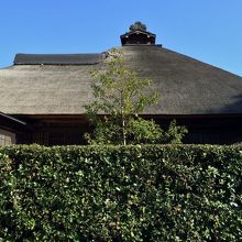 西側から見た住宅