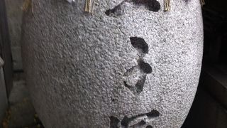 災難よけの築地の神社。すし塚とか玉子塚とか市場関係のお祀りも。