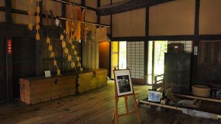 養蚕農家の生活を垣間見ることができる家