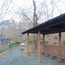 休憩場所もあちらこちらにあります