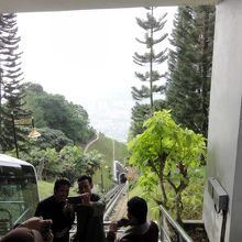 ペナンヒルの頂上駅に到着です