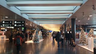 トランジットの間にも買い物が