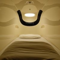 カプセル内部。テレビは無い。