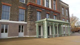 ハイストリート・ケンジントン駅から歩いて行ったとき、迷子になってしまいました(笑）