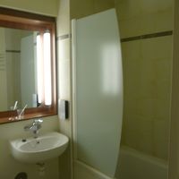 シャワー浴びたら、洗面方面ビシャビシャになる