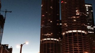 晴れた日の夕方は幻想的