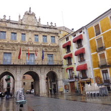 市庁舎のある広場