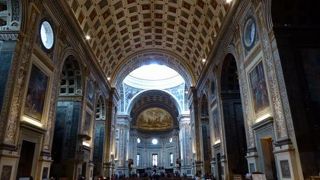 マントヴァのサンタンドレア教会は見応えがあります♪