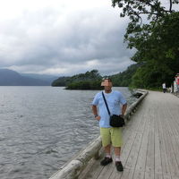 宿から車ならすぐつきます、湖へ