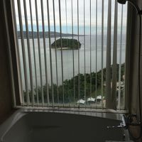 シャワーが二つ使用でき、家族四人でも広々使えました