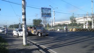 空港までジプニーで行きました