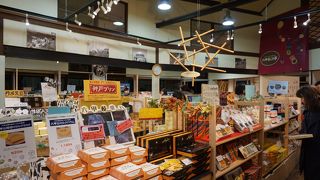 六甲ガーデンテラスの中心施設