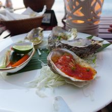 牡蠣ですが、身は小さくてイマイチ。