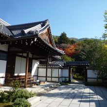 公開日が限定されている「谷の御所」