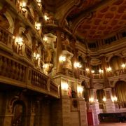 素晴らしい劇場「Teatro Accademico Bibiena」は必見の価値あり♪
