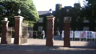 レンガ造りの建物は美しい