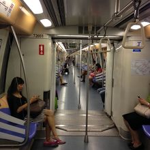 車内はこんな感じ