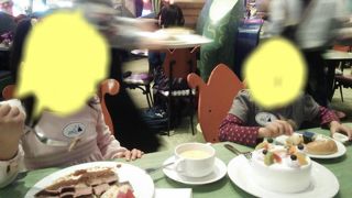 ホールケーキがあります♪