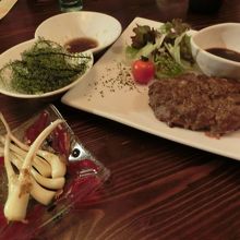 しまらっきょと石垣牛のハンバーグ