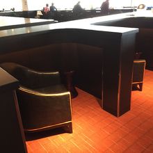 プライベートを確保できるシートも多数