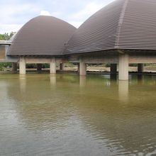 田村一村記念美術館が同じ敷地にある、館内は写真不可
