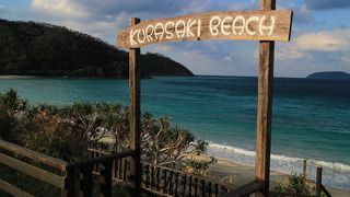 ホテル下のビーチで岬の先端のようなところなので人ごみが少ない、ダイビングスポットもある