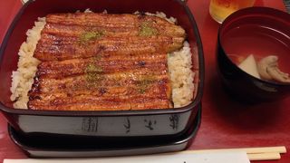 荻窪。特上うな重はふんわりやわらか！