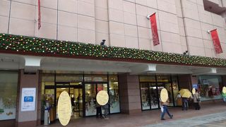 品揃えもまずまず、買いやすい。